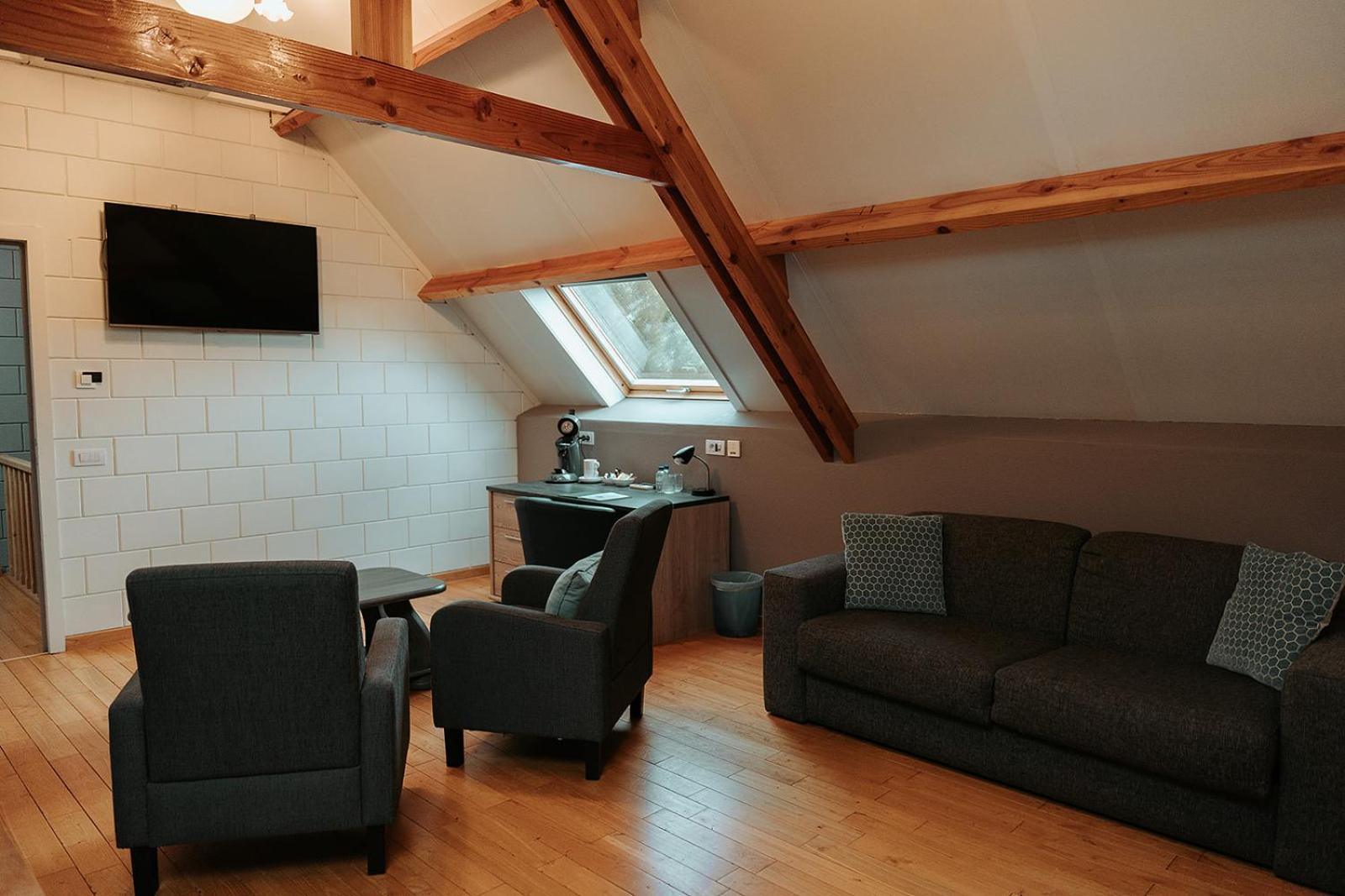 Hotel Ter Zuidhoek รูเซลาเรอ ภายนอก รูปภาพ